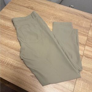 Classic Men's Khaki Chinos